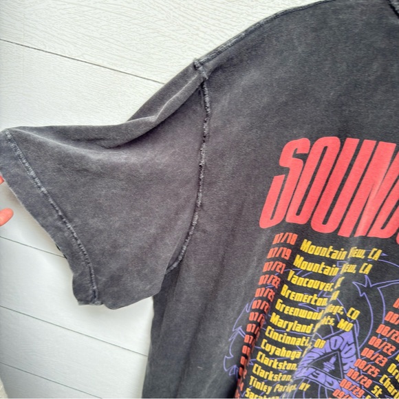 Abercrombie & Fitch Soft Essentials Cropped Soundgarden Graphic T-Shirt size L - Picture 3 of 7
